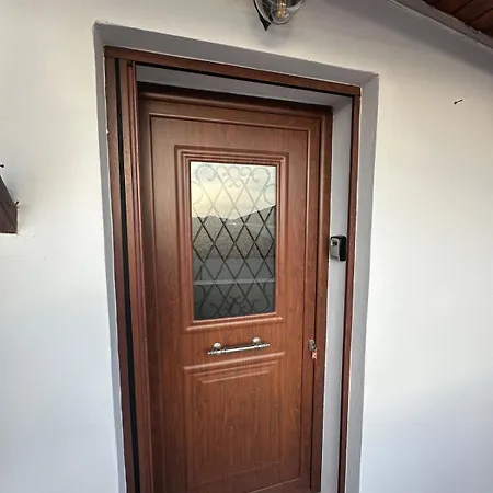 Patricia's Traditional Lägenhet *